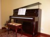 Piano Samick modelo SM-3A de pared caoba